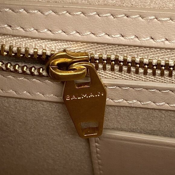 Balmain BBuzz 23 Top-Handle Bag in Leather - Picture 14 of 15